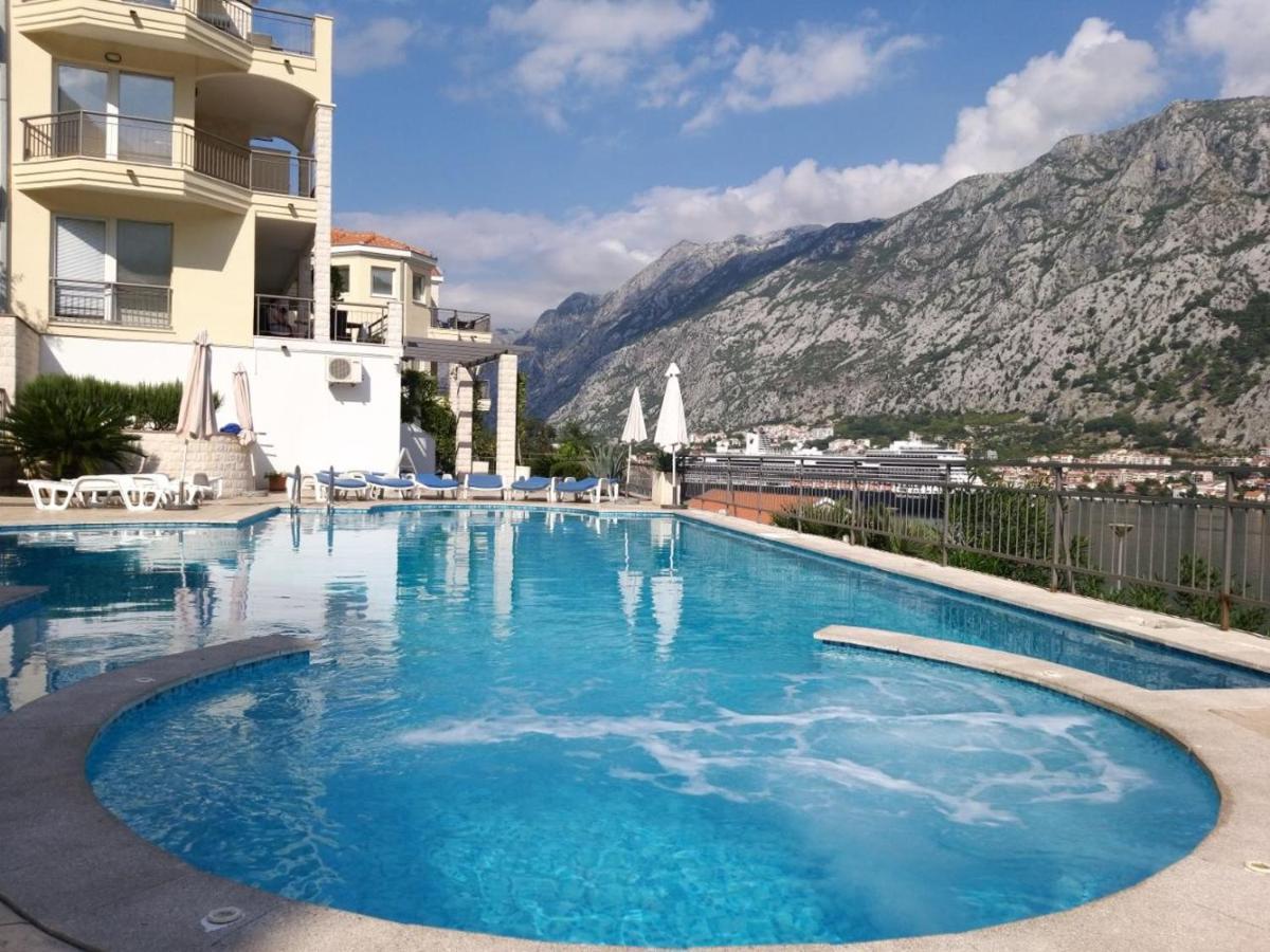 Radiant Apartment Kotor Exterior photo