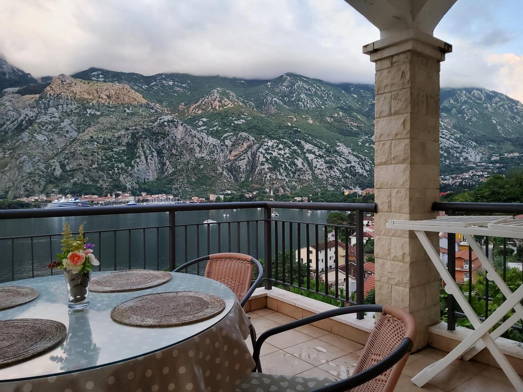 Radiant Apartment Kotor Exterior photo